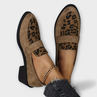 Karla - Elegant Leopardprint loafers