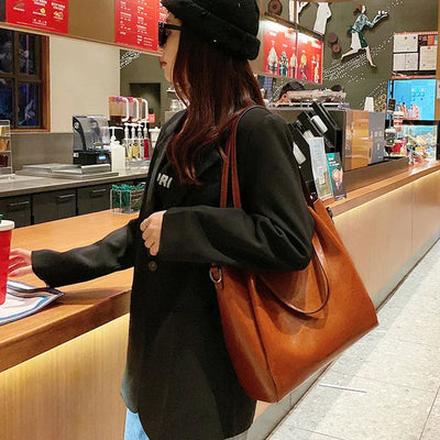 Florine | Shoulder bag made of vegan leather