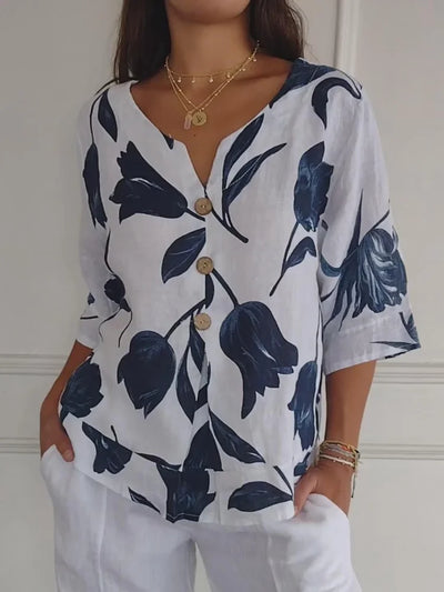 Thelma™ - Printed tunic top with V-neckline